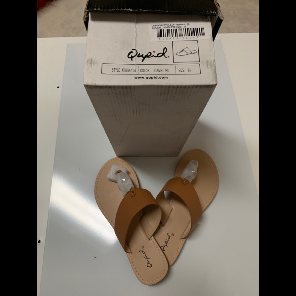 Sandals - Picture 3 of 3